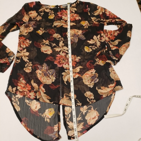 Black Floral Sheer Blouse Size - Picture 9 of 13